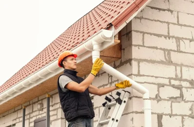 Pose et remplacement de gouttières à Beaudéduit
